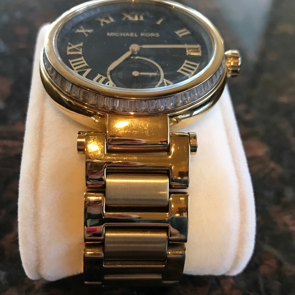 Mk Watch - Picture 4 of 4